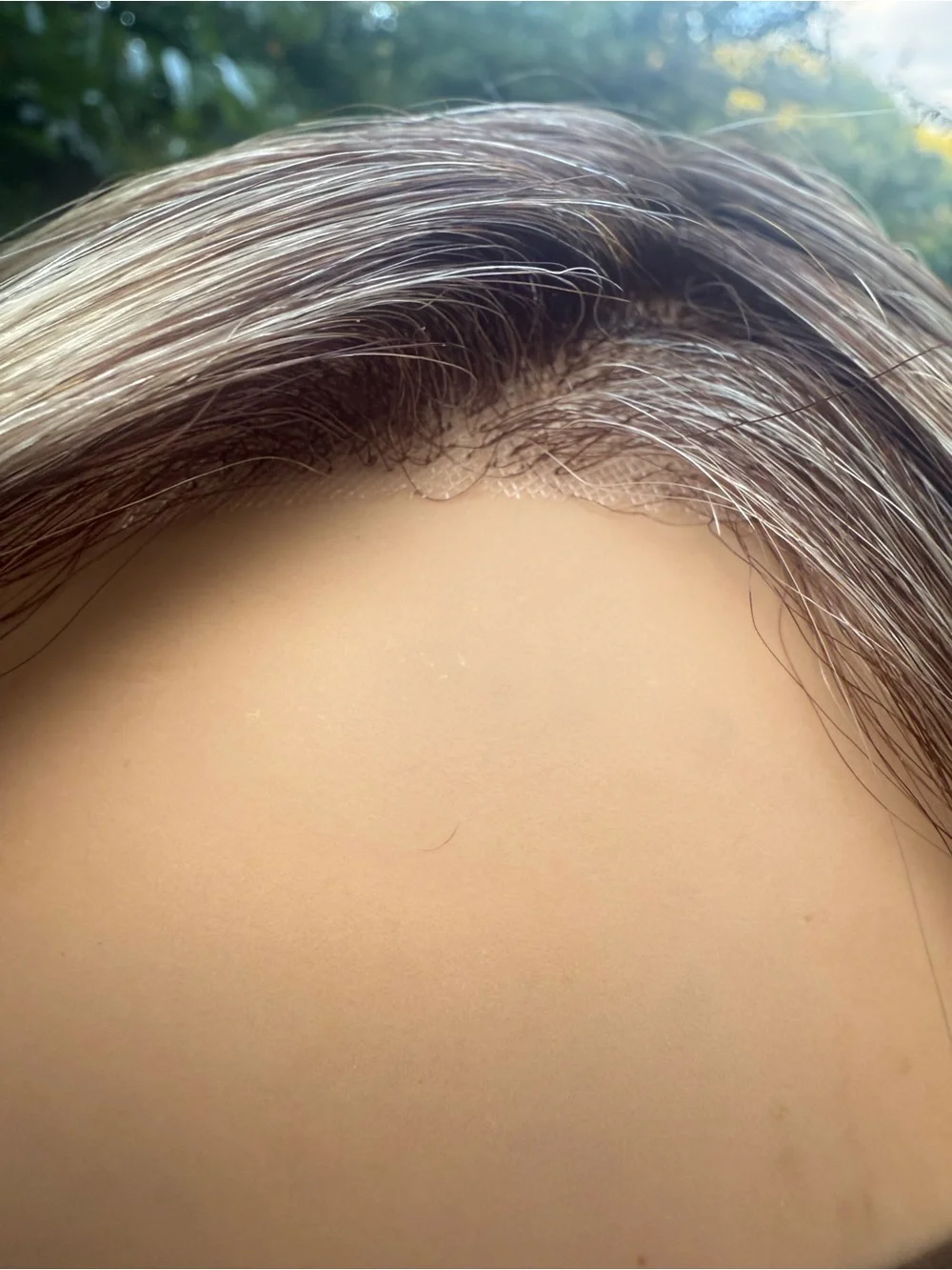 Estetica Lace Front Wig RH1488RT8 Rooted Blonde EUC + Storage Case